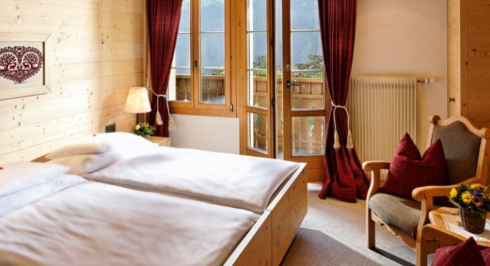 Hotel Alpenrose, Wengen ski chalet, image 3